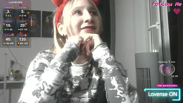 ChristinaFivePlus online show from 10/09/25, 05:22