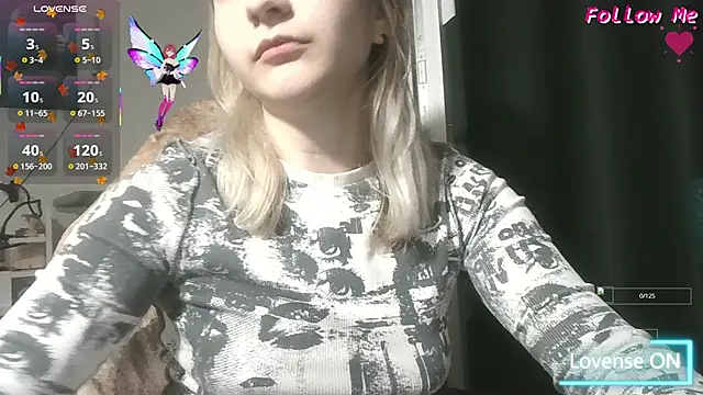 ChristinaFivePlus online show from 10/11/25, 06:39