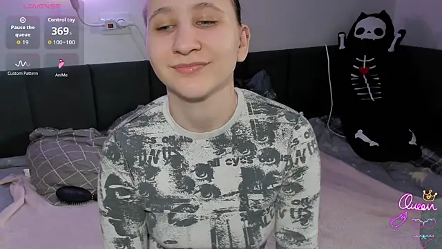 ChristinaFivePlus online show from 03/31/26, 10:26