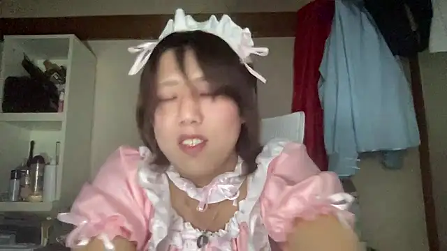 Snapshot of nuu1_221 chatting on 09/30/25, 07:19 nuu1 221 online show from 09/30/25, 07:19