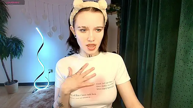 Elastikisss online show from 12/15/25, 02:27