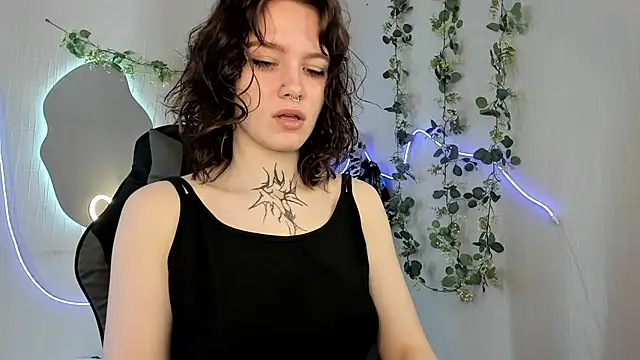 Elastikisss online show from 04/21/26, 10:21