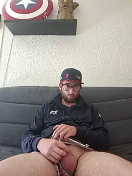 nymphomaniecouple online show from 04/15/26, 09:49