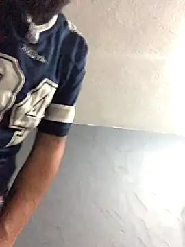 Snapshot of ormike007 chatting on 10/15/25, 08:25 ormike007 online show from 10/15/25, 08:25