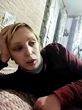 Ponka2011 online show from 10/23/25, 05:29