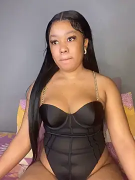 Snapshot of BlackBarbieX23 chatting on 10/06/25, 08:06 BlackBarbieX23 online show from 10/06/25, 08:06