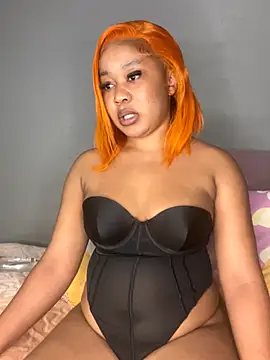 Snapshot of BlackBarbieX23 chatting on 11/07/25, 09:48 BlackBarbieX23 online show from 11/07/25, 09:48