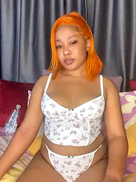 Snapshot of BlackBarbieX23 chatting on 11/19/25, 08:20 BlackBarbieX23 online show from 11/19/25, 08:20