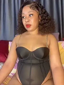 Snapshot of BlackBarbieX23 chatting on 11/28/25, 08:44 BlackBarbieX23 online show from 11/28/25, 08:44