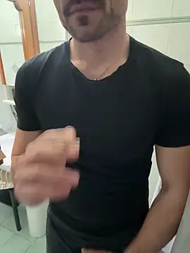 Snapshot of giovan2020 chatting on 01/06/26, 10:12 giovan2020 online show from 01/06/26, 10:12