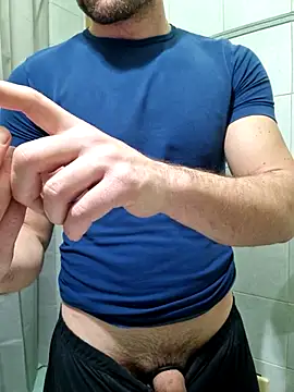 Snapshot of giovan2020 chatting on 01/10/26, 06:09 giovan2020 online show from 01/10/26, 06:09