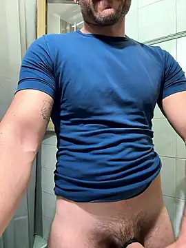 Snapshot of giovan2020 chatting on 01/14/26, 07:58 giovan2020 online show from 01/14/26, 07:58