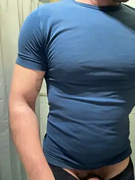 Snapshot of giovan2020 chatting on 02/09/26, 04:33 giovan2020 online show from 02/09/26, 04:33