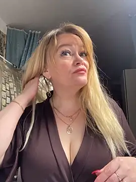 Sweet-blonde online show from 02/14/26, 01:24