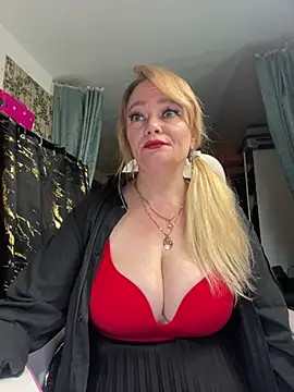 Sweet-blonde online show from 06/04/26, 10:27