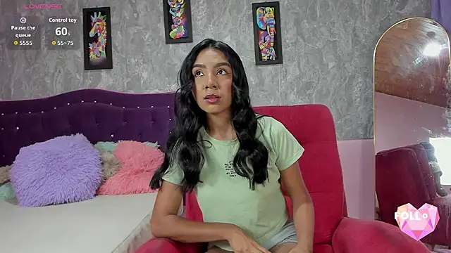 Lauren smiles online show from 02/22/26, 07:56