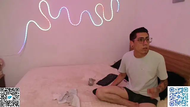 zoe-mate14 online show from 04/10/26, 04:50