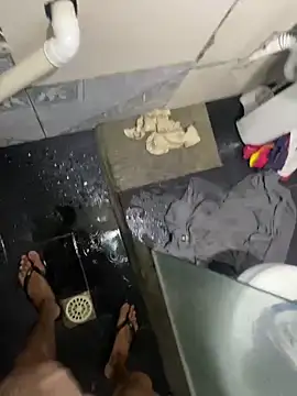 Snapshot of ooMiguel17CM chatting on 03/01/26, 01:18 ooMiguel17CM online show from 03/01/26, 01:18