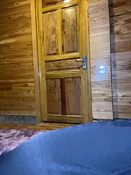 violet-00 online show from 11/14/25, 01:15