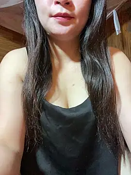 violet-00 online show from 05/16/26, 12:07