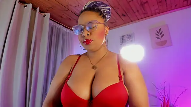 Lauraricci   online show from 07/15/26, 03:34