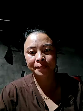 xuxulovezz online show from 10/19/25, 11:55