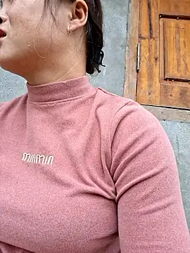 xuxulovezz online show from 04/20/26, 02:58