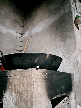 xuxulovezz online show from 04/23/26, 12:29