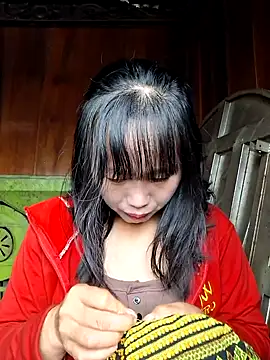 helenzz online show from 09/27/25, 12:48