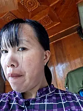 helenzz online show from 11/04/25, 12:43