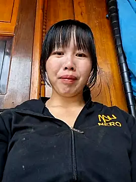 helenzz online show from 11/22/25, 02:10