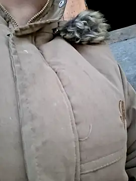 helenzz online show from 11/26/25, 10:27