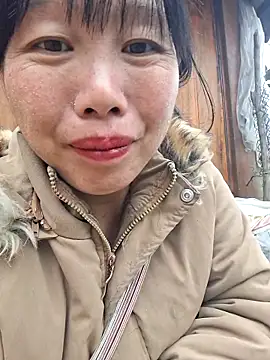 helenzz online show from 12/05/25, 12:41