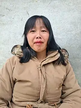 helenzz online show from 12/17/25, 01:44