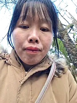 helenzz online show from 12/19/25, 01:01