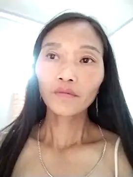 abigail-00 online show from 10/06/25, 01:47