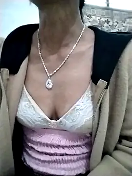 abigail-00 online show from 12/05/25, 09:51