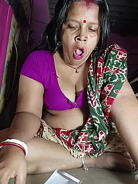 reya743 online show from 11/07/25, 10:43