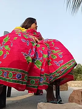 reya743 online show from 12/23/25, 10:02