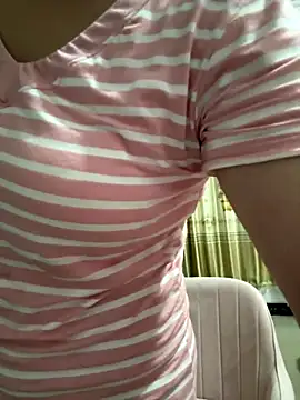 Snapshot of aoyo66 chatting on 10/02/25, 10:17 aoyo66 online show from 10/02/25, 10:17