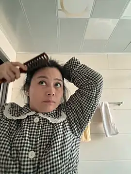 Snapshot of aoyo66 chatting on 11/21/25, 11:14 aoyo66 online show from 11/21/25, 11:14