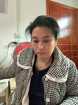 Snapshot of aoyo66 chatting on 11/28/25, 12:13 aoyo66 online show from 11/28/25, 12:13