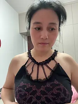 Snapshot of aoyo66 chatting on 12/04/25, 02:26 aoyo66 online show from 12/04/25, 02:26