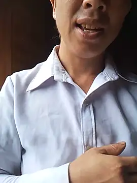 Snapshot of vtmbae chatting on 06/16/26, 10:07 vtmbae online show from 06/16/26, 10:07