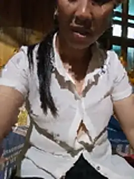 Snapshot of vtmbae chatting on 06/19/26, 10:41 vtmbae online show from 06/19/26, 10:41