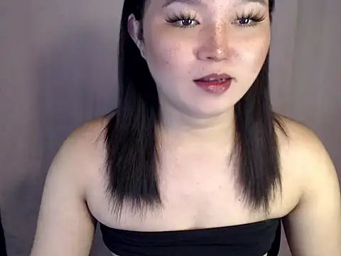 Eyes-on-me online show from 12/03/25, 07:45