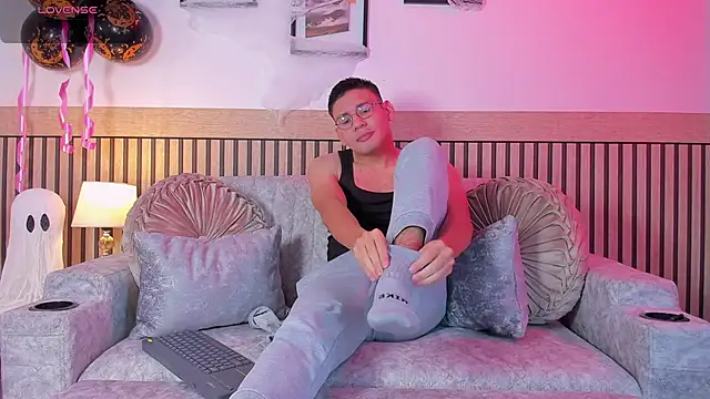 Snapshot of marcuswildx chatting on 10/10/25, 11:09 marcuswildx online show from 10/10/25, 11:09