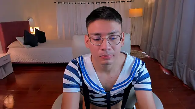 Snapshot of marcuswildx chatting on 10/18/25, 11:44 marcuswildx online show from 10/18/25, 11:44