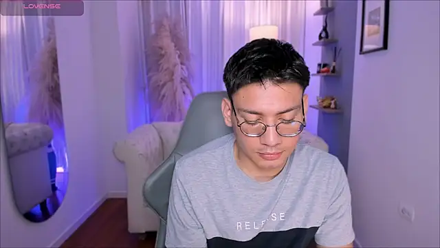 marcuswildx online show from 12/18/25, 10:43