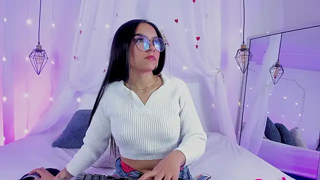 eimi rosse18 online show from 02/16/26, 12:45